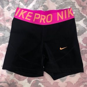 NIKE PRO SHORTS